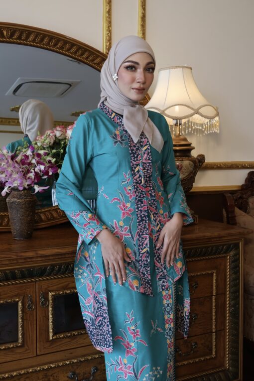 Mekar Blossom Dark Turquoise - Image 2