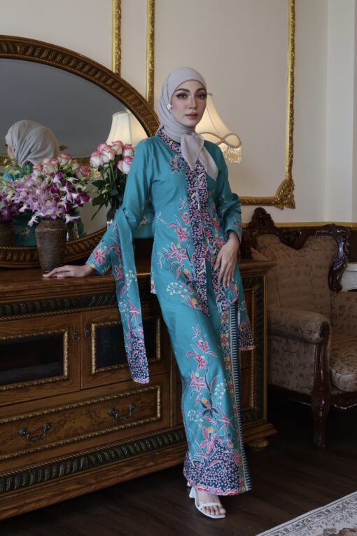 Mekar Blossom Dark Turquoise