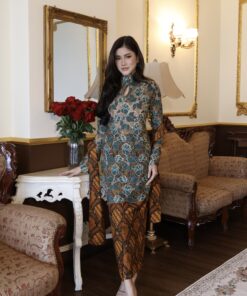 Kurung Demure Rosie Emerald Green