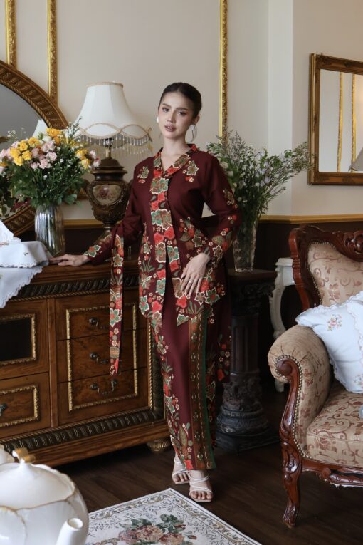 Mekar Flower Maroon