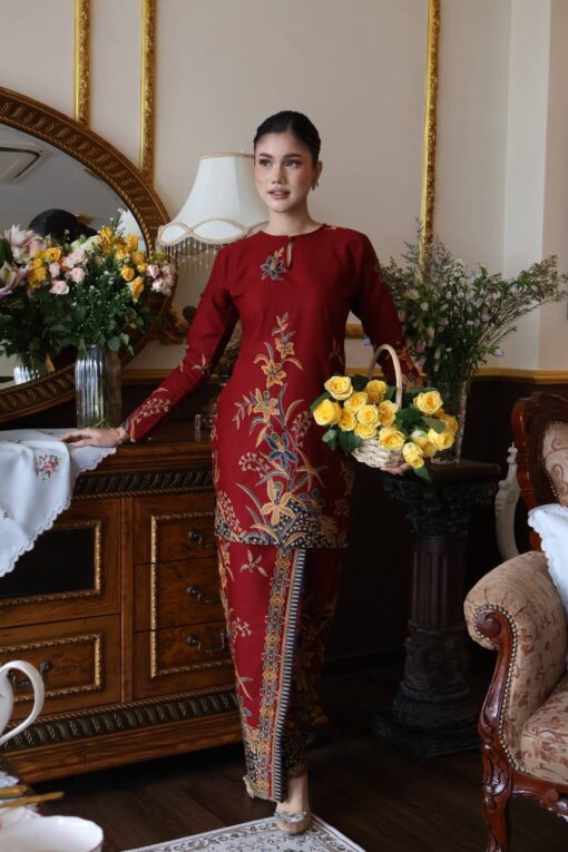 Kurung Mekar Maroon