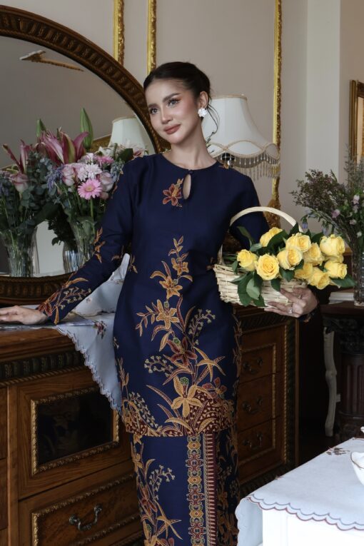 Kurung Mekar Navy Blue - Image 2