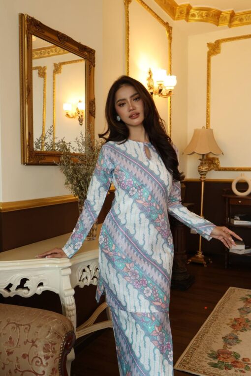 Kurung Mekar Pastel White Blue - Image 2