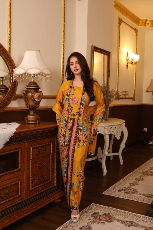 Kebaya Putri Mustard