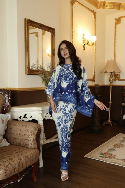 Kurung Ayu White Blue