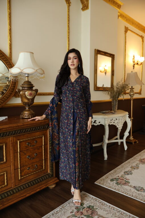 Kebaya Sabella Navy Blue