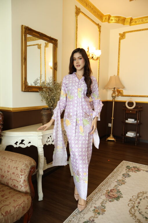 Mekar Pastel Lilac