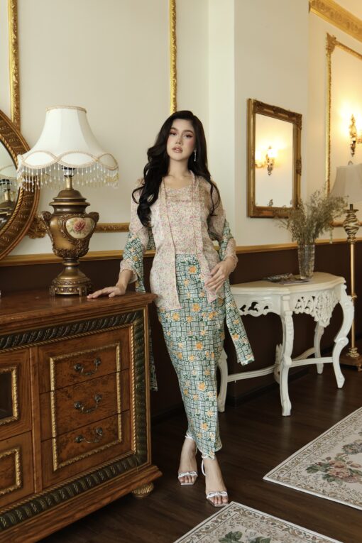 Kebaya Sally Cream Green